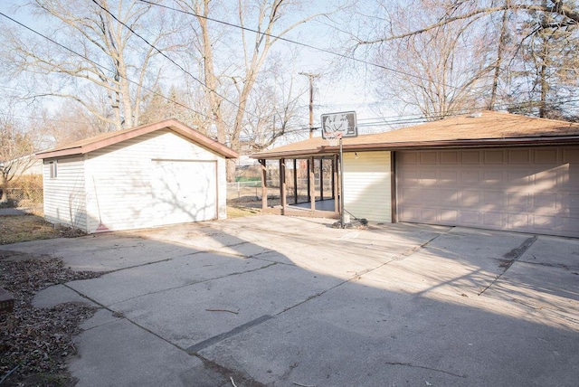 view of detached garage