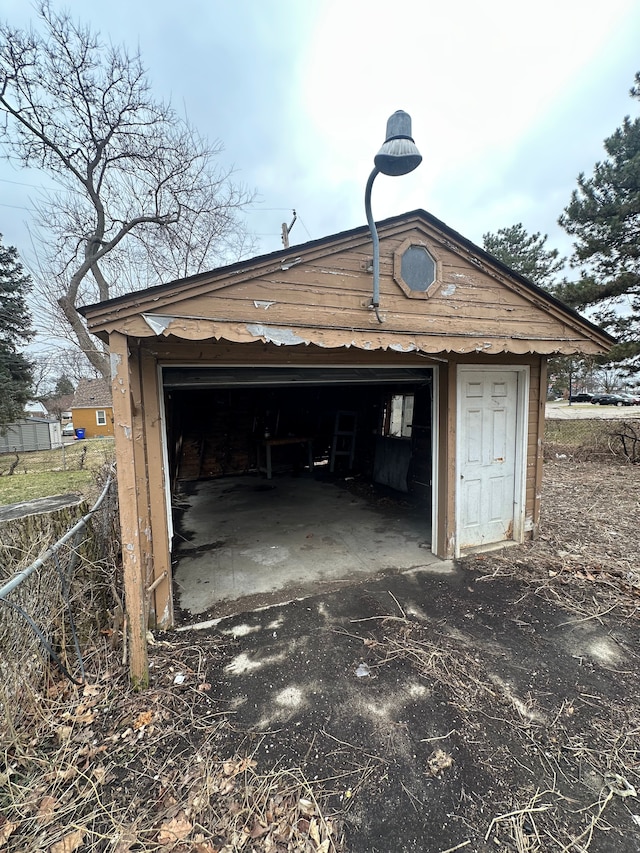 view of detached garage