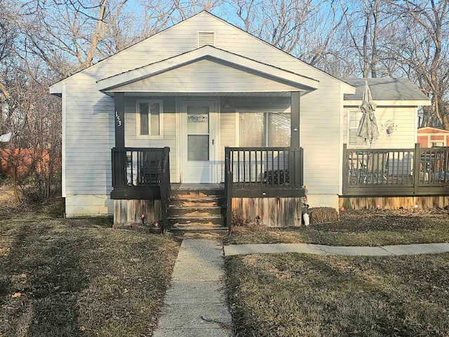 view of front of home featuring covered porch