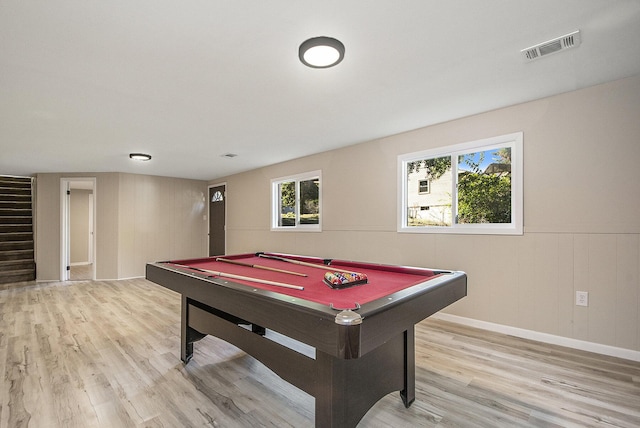 playroom featuring visible vents, baseboards, billiards, and light wood-style floors