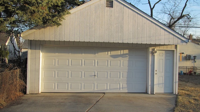 view of detached garage