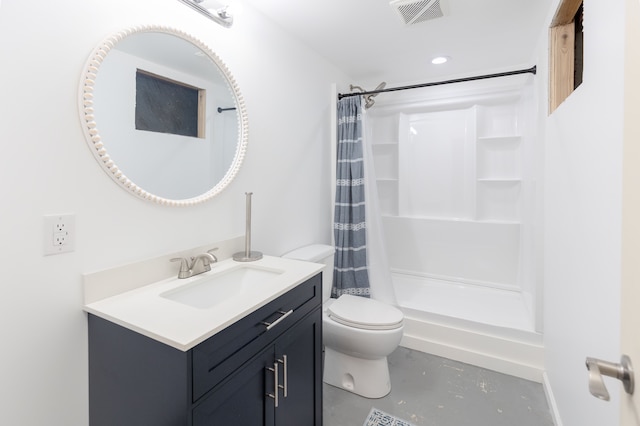 bathroom featuring visible vents, finished concrete floors, toilet, a shower with shower curtain, and vanity