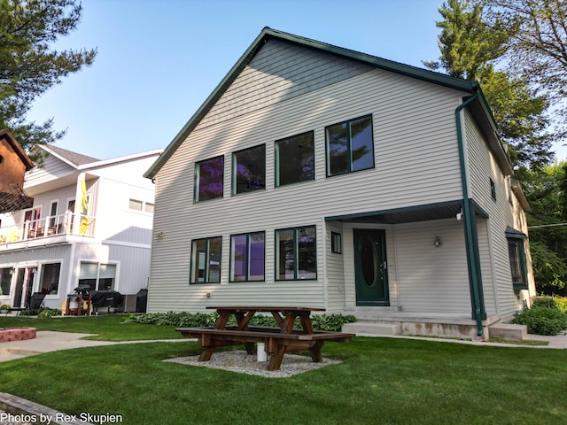 5569 Front St, Newaygo, MI 49337 - view of front of home with a front yard