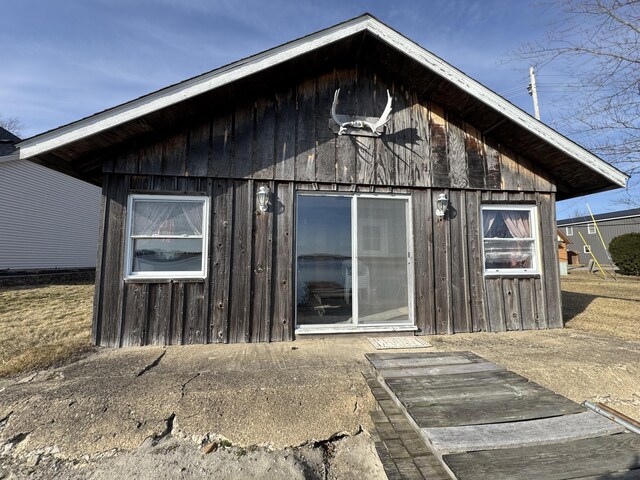 view of outdoor structure