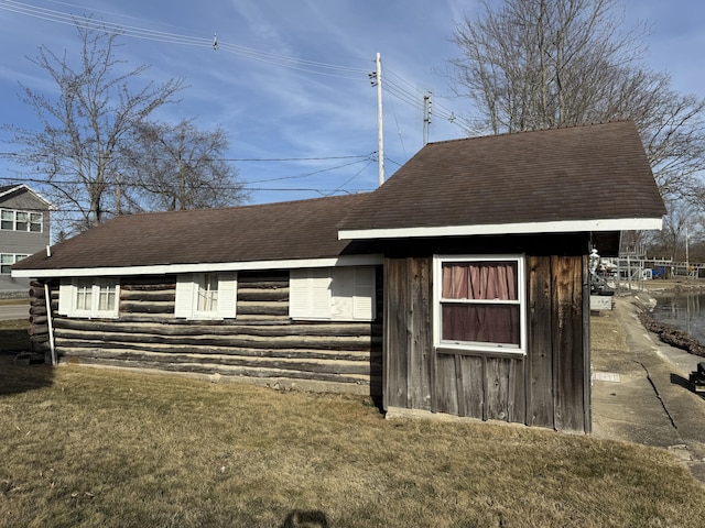 view of outdoor structure