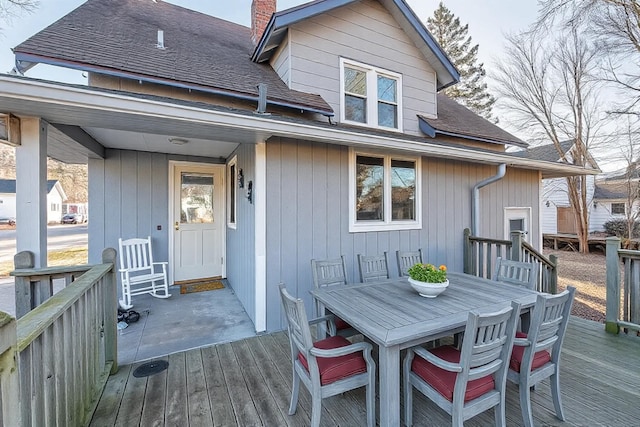 deck featuring outdoor dining space