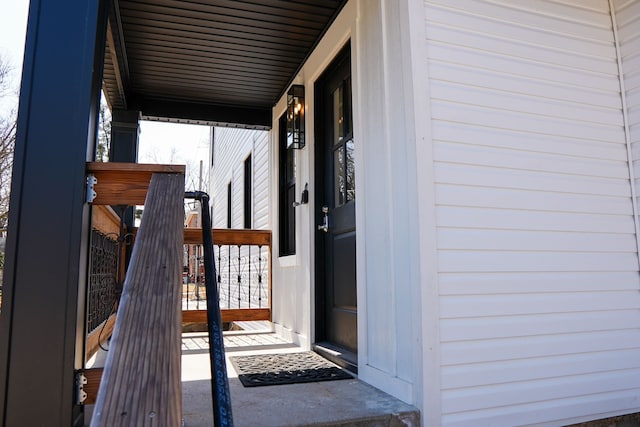 entrance to property with covered porch