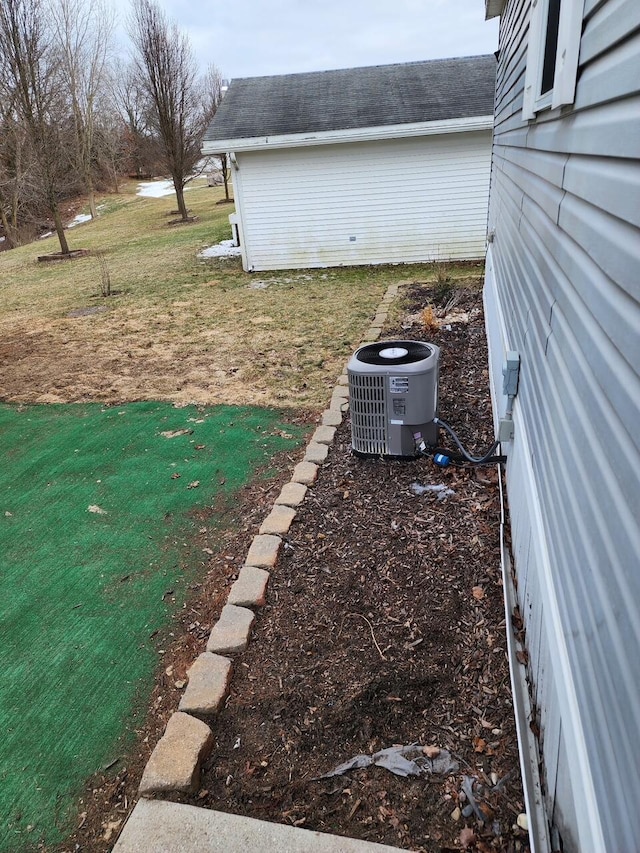 view of yard with cooling unit