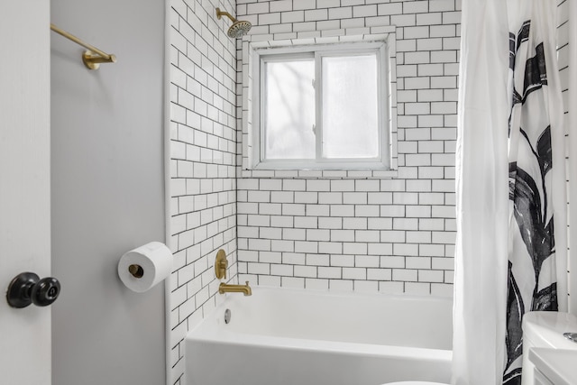 full bathroom featuring shower / bathtub combination with curtain and toilet