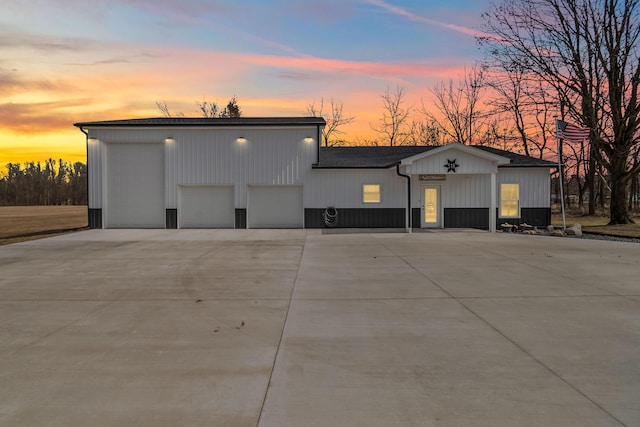 view of front of home with concrete driveway