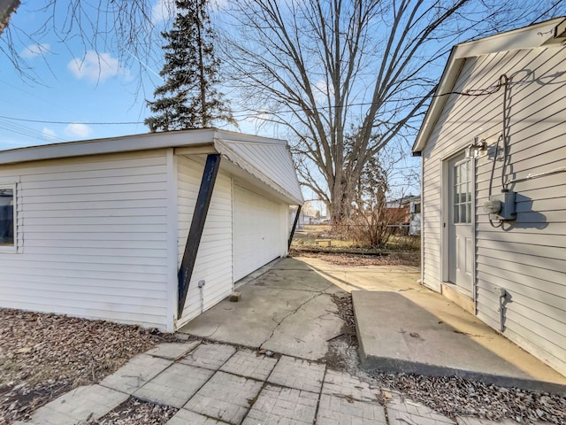 garage featuring fence