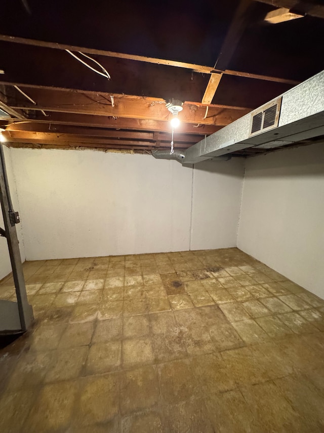 45577 Kensington St, Utica, MI 48317 - view of unfinished below grade area