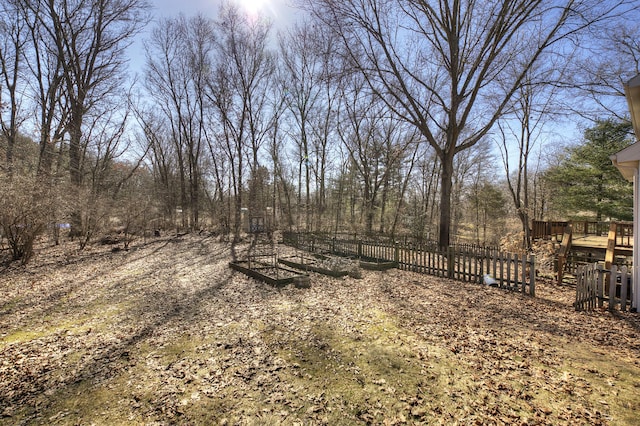 view of yard featuring fence