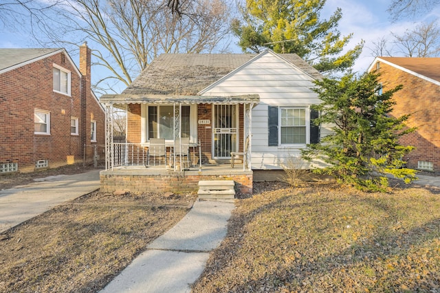 bungalow-style house with covered porch