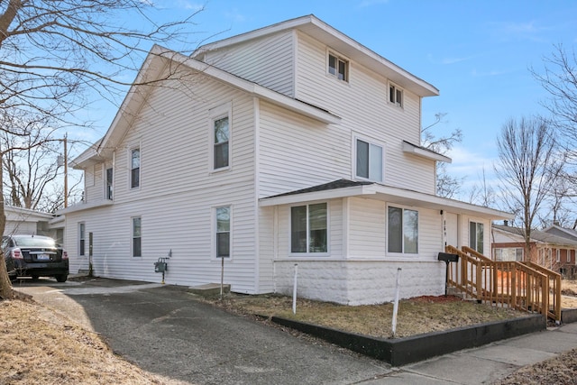 view of home's exterior