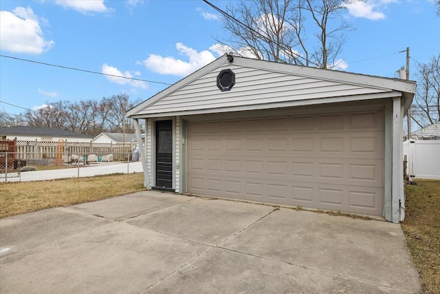 detached garage with fence