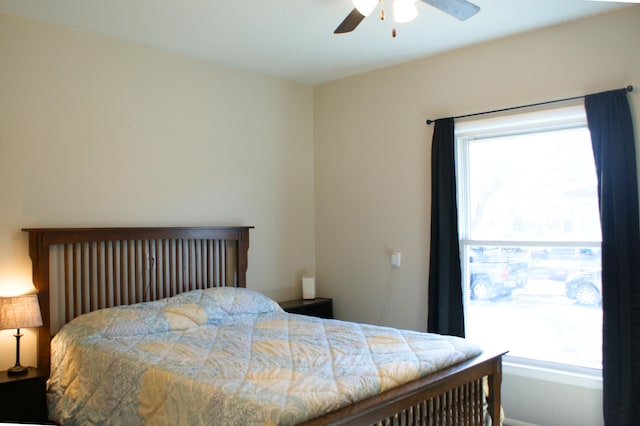 bedroom featuring a ceiling fan