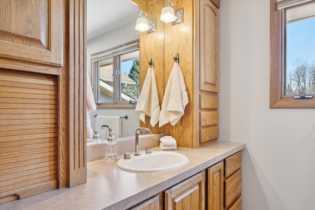 bathroom with vanity