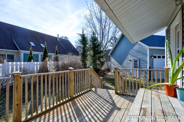 deck featuring fence