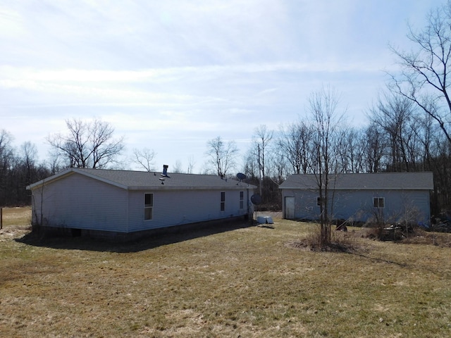 exterior space featuring an outbuilding