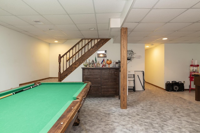 game room with carpet, visible vents, baseboards, a bar, and a paneled ceiling