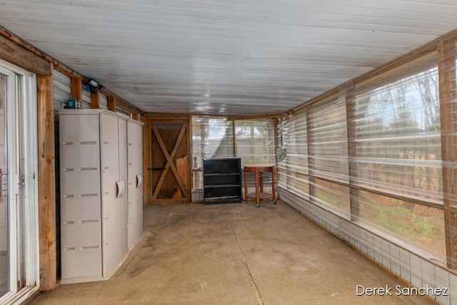 view of unfurnished sunroom