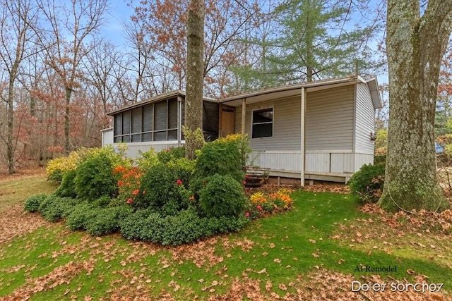 1872 E Shane Dr, Bitely, MI 49309 - view of front of home featuring a front yard