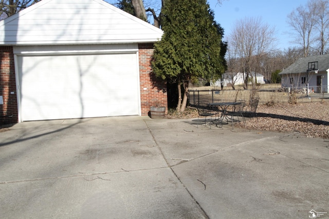 detached garage with fence