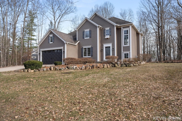 view of front facade with a front yard and a shingled roof