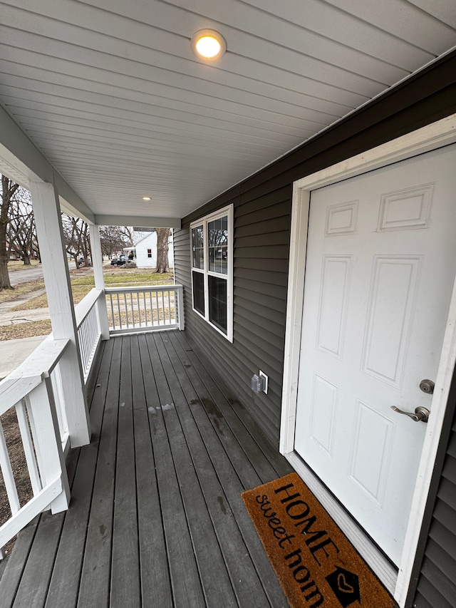 520 E Evelyn Ave, Hazel Park, MI 48030 - wooden terrace featuring covered porch