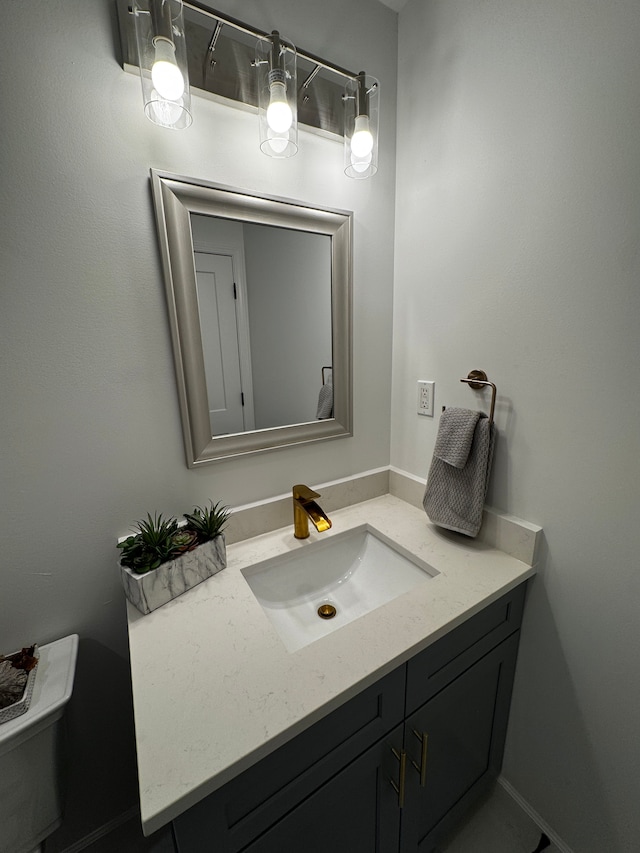 520 E Evelyn Ave, Hazel Park, MI 48030 - bathroom featuring vanity