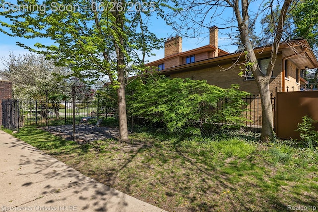 19344 Strathcona Dr, Detroit, MI 48203 - view of yard