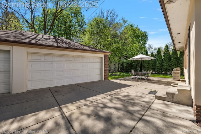 19344 Strathcona Dr, Detroit, MI 48203 - view of garage