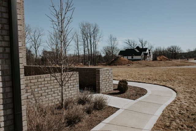 72460 Henry D Dr, Romeo, MI 48065 - view of yard