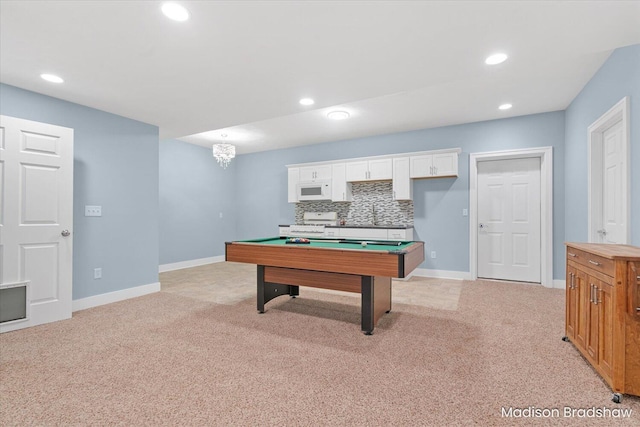 playroom featuring recessed lighting, baseboards, light colored carpet, and billiards