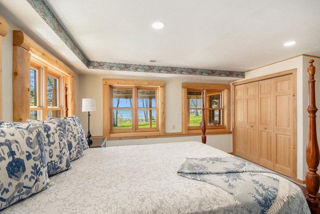 10924 E Grand Lake Rd, Presque Isle, MI 49777 - bedroom featuring recessed lighting and a closet