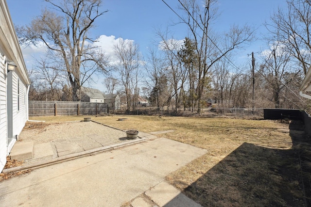 view of yard featuring a fenced backyard and a patio area