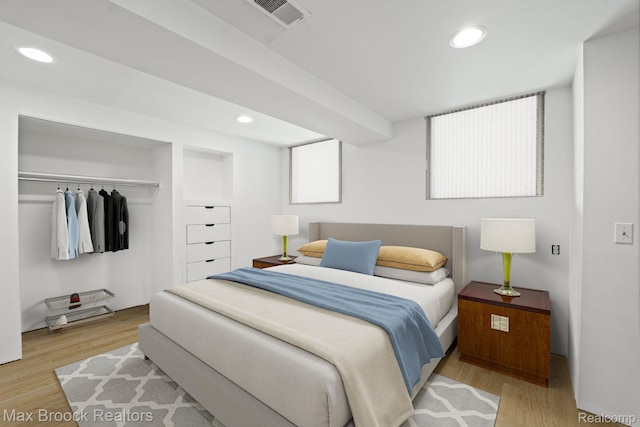 1920 Pine Ridge Ln, Bloomfield Hills, MI 48302 - bedroom featuring wood finished floors, recessed lighting, and a closet