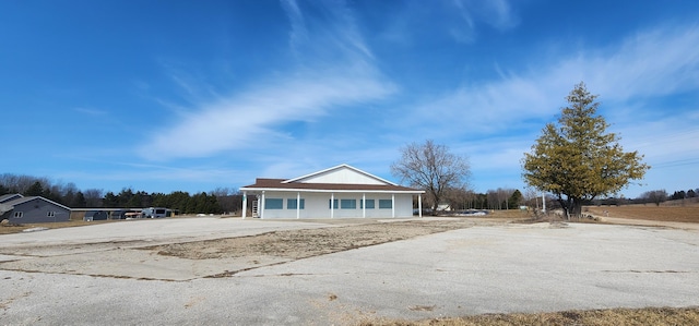 view of front of property with a porch