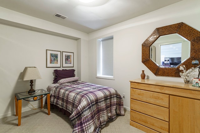 6264 Wildwood Ln, West Bloomfield, MI 48324 - bedroom featuring light carpet and baseboards
