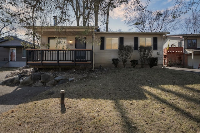 view of front of home featuring a deck