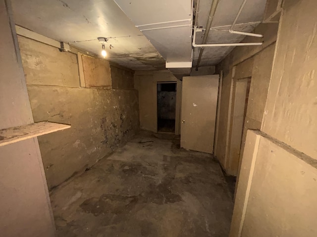 view of unfinished basement