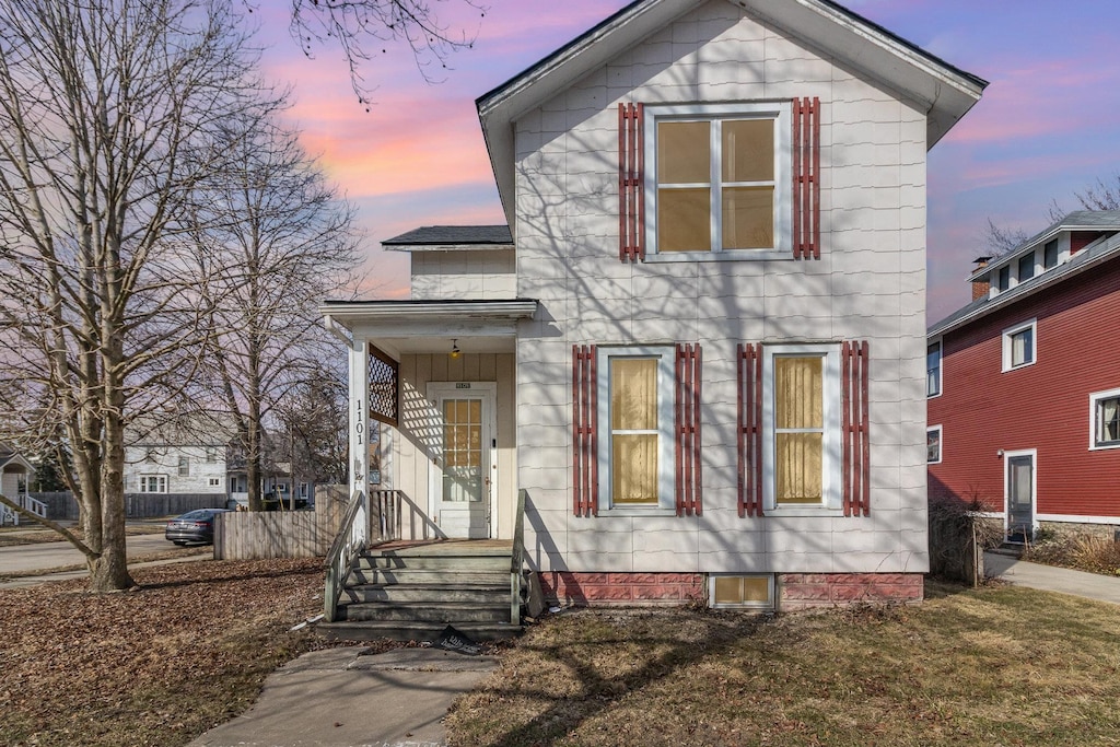 1101 Mckinley Ave, Bay City, MI 48708 - view of front of house