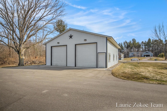 view of detached garage