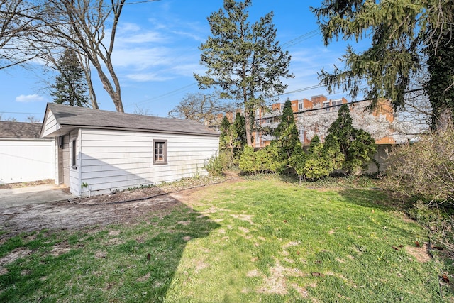 3018 Guilford Dr, Royal Oak, MI 48073 - view of grassy yard featuring an outbuilding