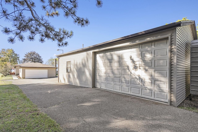 view of detached garage