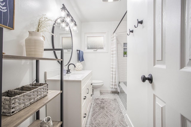 full bath featuring vanity, visible vents, tile patterned flooring, toilet, and shower / tub combo with curtain