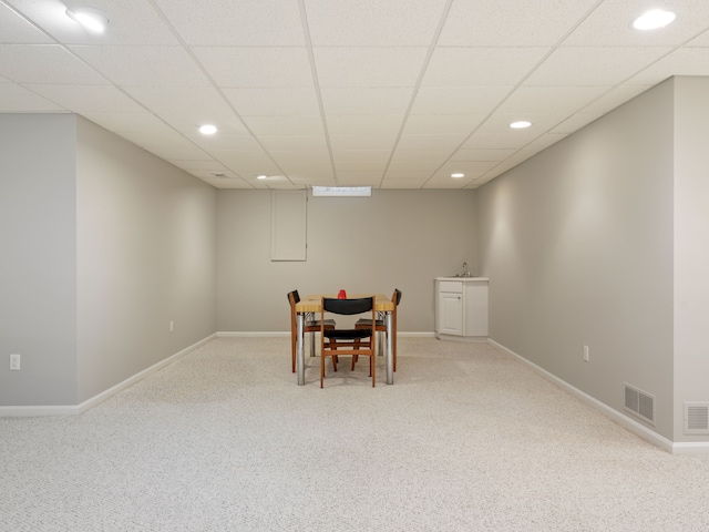 dining space featuring recessed lighting, baseboards, visible vents, and light carpet