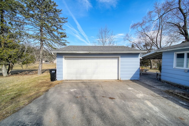 view of detached garage