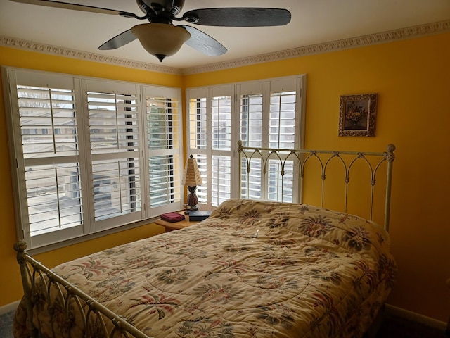 bedroom with a ceiling fan